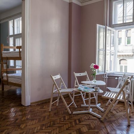 Roommates Hostel Belgrad Zewnętrze zdjęcie