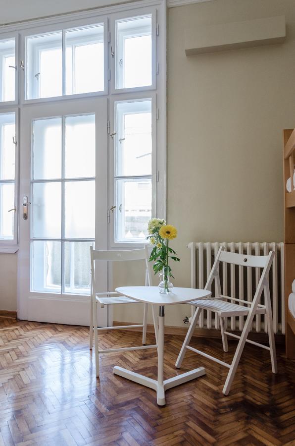 Roommates Hostel Belgrad Zewnętrze zdjęcie